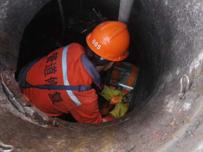 萝岗区管道疏通吸污车清淤吸污抽粪、高压清洗疏通管道