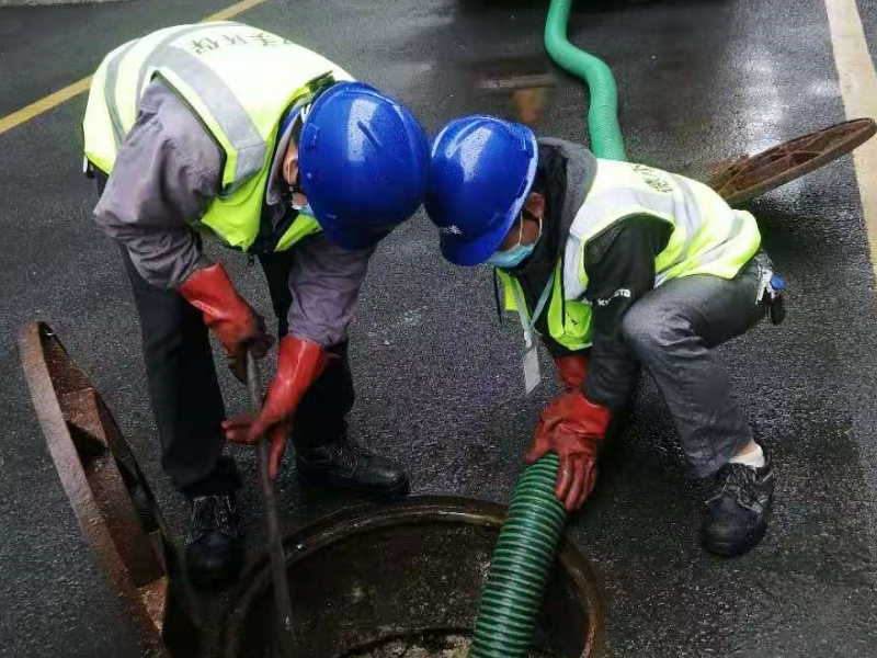 广州萝岗区专业疏通 修水管 清化粪池抽粪清洗管道